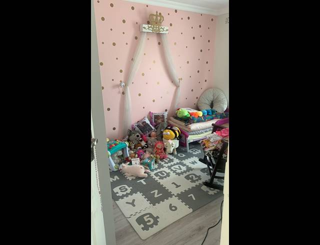 3 BEDROOM DUPLEX TO LET IN TOWNSEND ESTATE